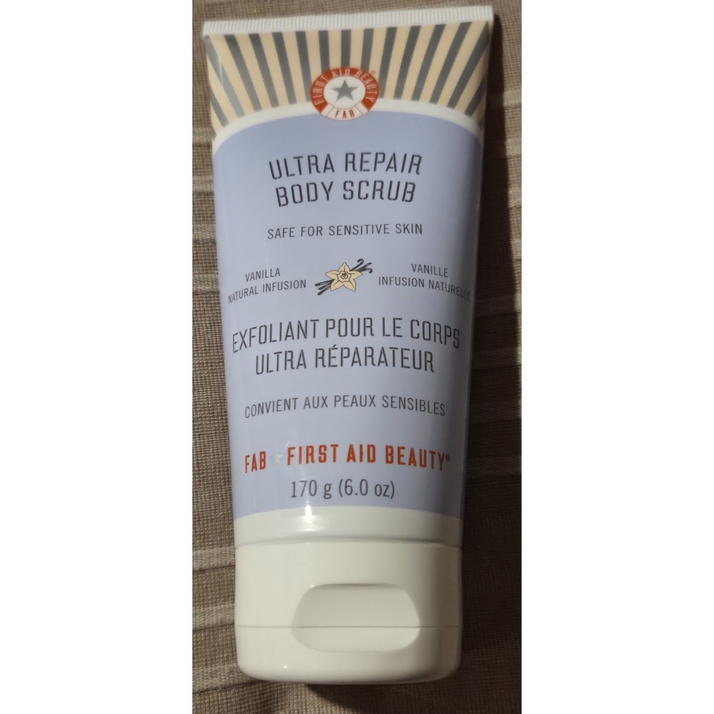 First Aid Beauty Ultra Repair Scub Vanilla Infusion Sensitive‎ Skin Safe 6oz